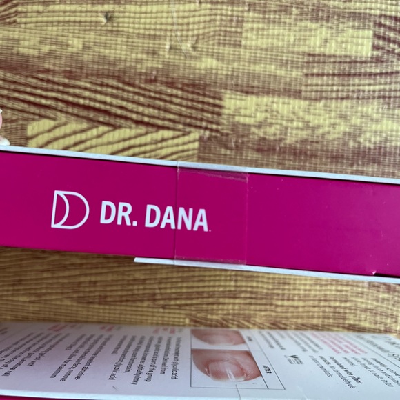 Dr. Dana Nail Renewal System - NWT 2 available never opened. - Picture 4 of 12